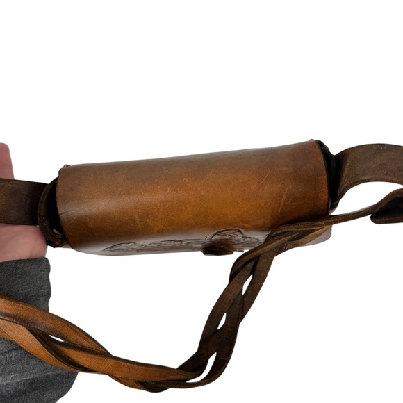 Vintage Floral Butterfly Tooled Thick Leather Braided Shoulder Bag Brown Hippie - Picture 9 of 16